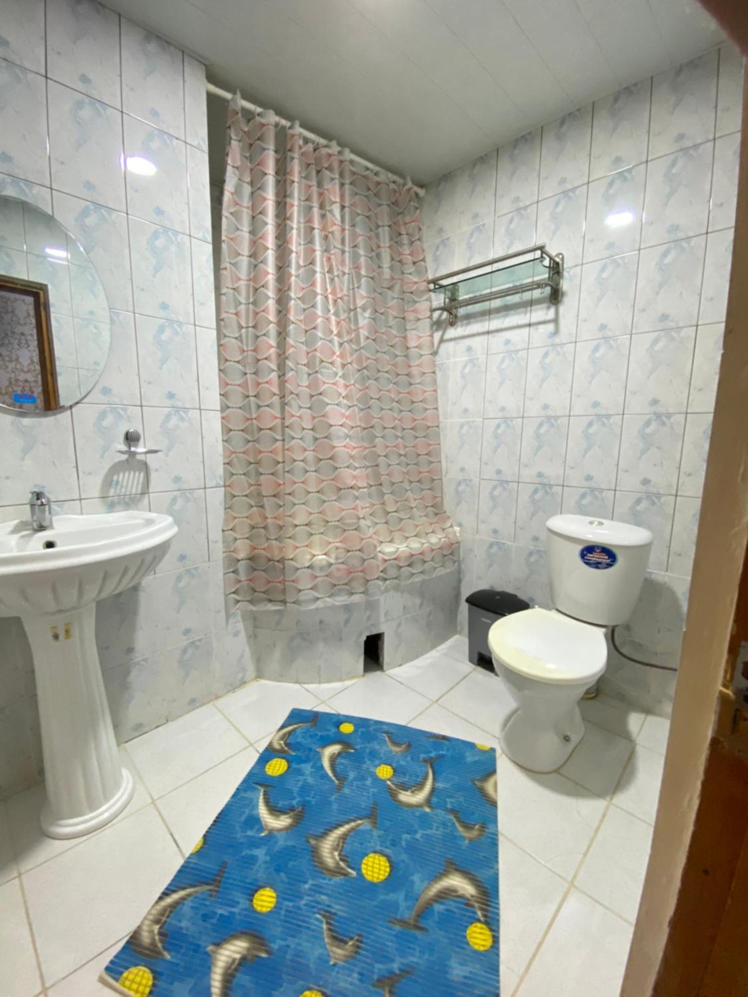 בוקורו Antique Hotel In Old Town מראה חיצוני תמונה
